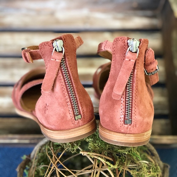 Frye Kenzie Moto Strappy Pointed Suede Flats NEW - Picture 7 of 8